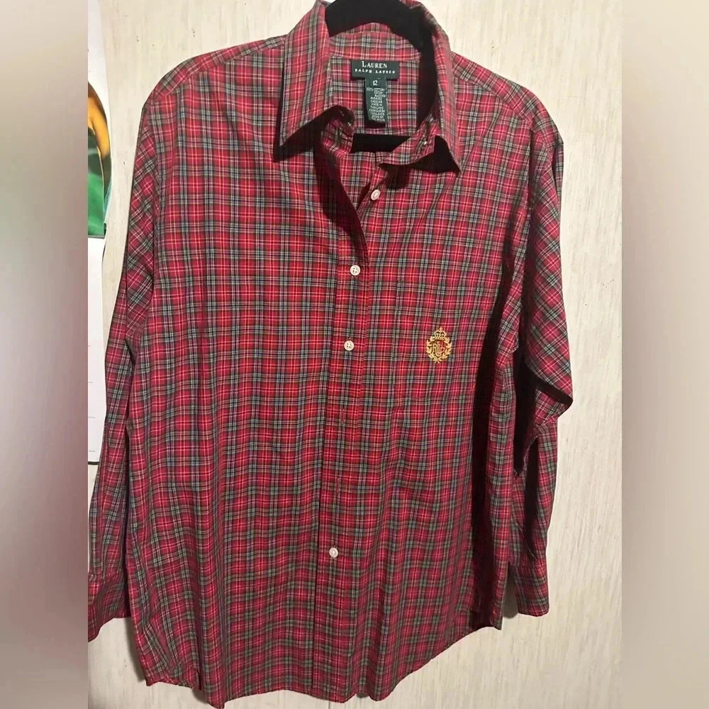 Lauren Ralph Lauren Embroidered Logo/Emblem Plaid Button Top in Red/Green 12